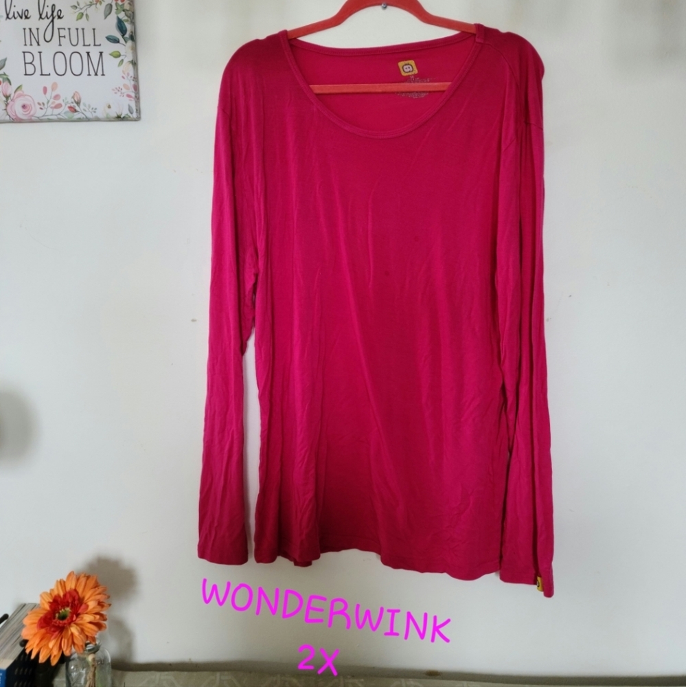 Wonderwink  2x Scrubs under shirt